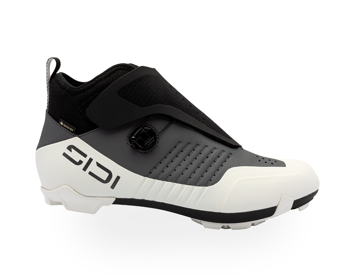 HIEMX S GTX: CYCLING SHOES 01