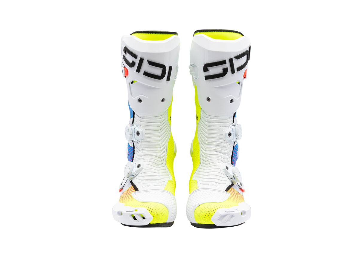 MAG 2 AIR Signed